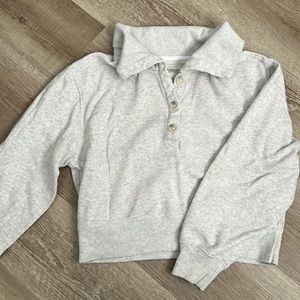 Abercrombie and Fitch collared pull over